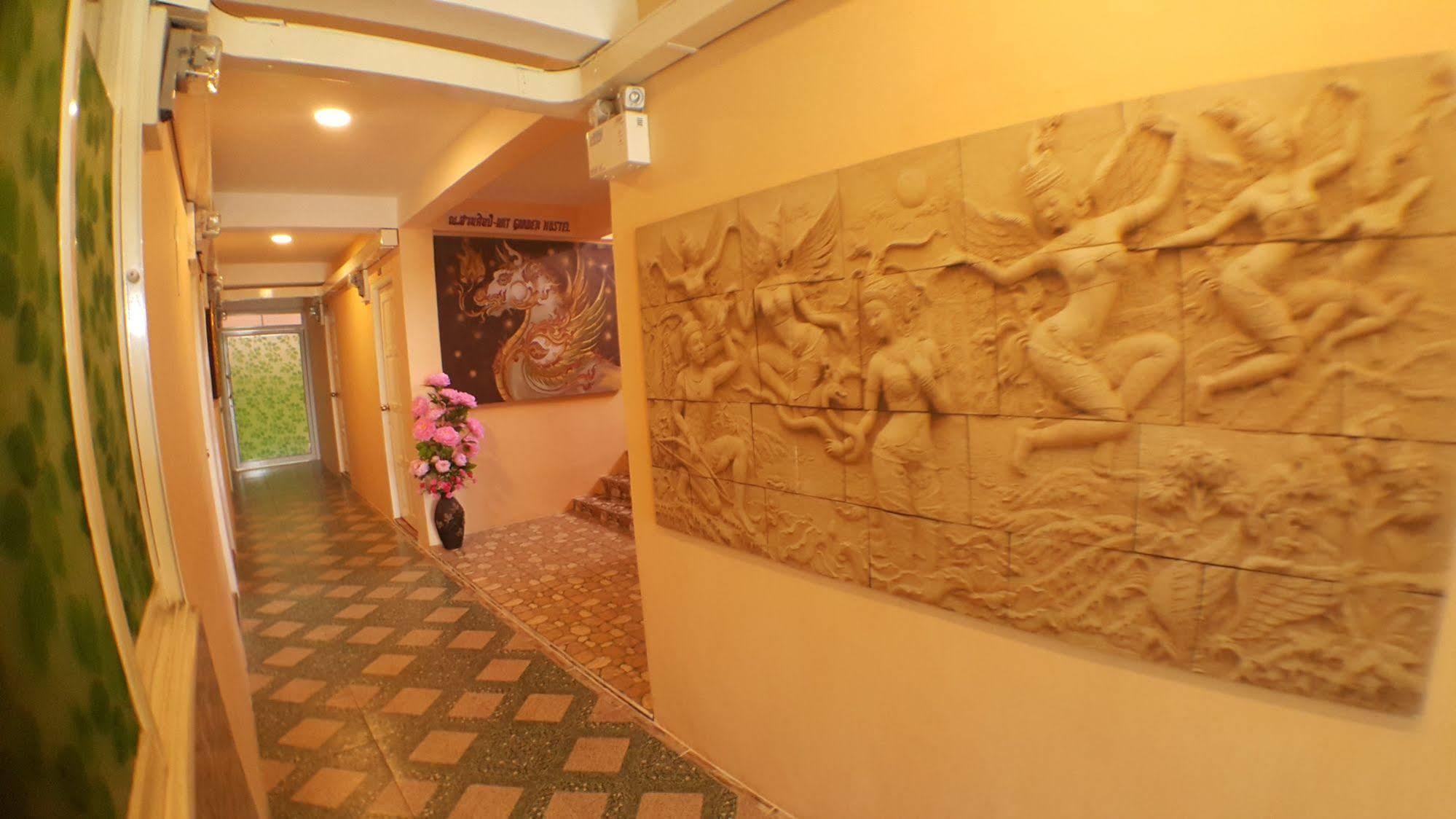 Suansin Art Garden Aparthotel Ban Lat Krachaeng Bagian luar foto