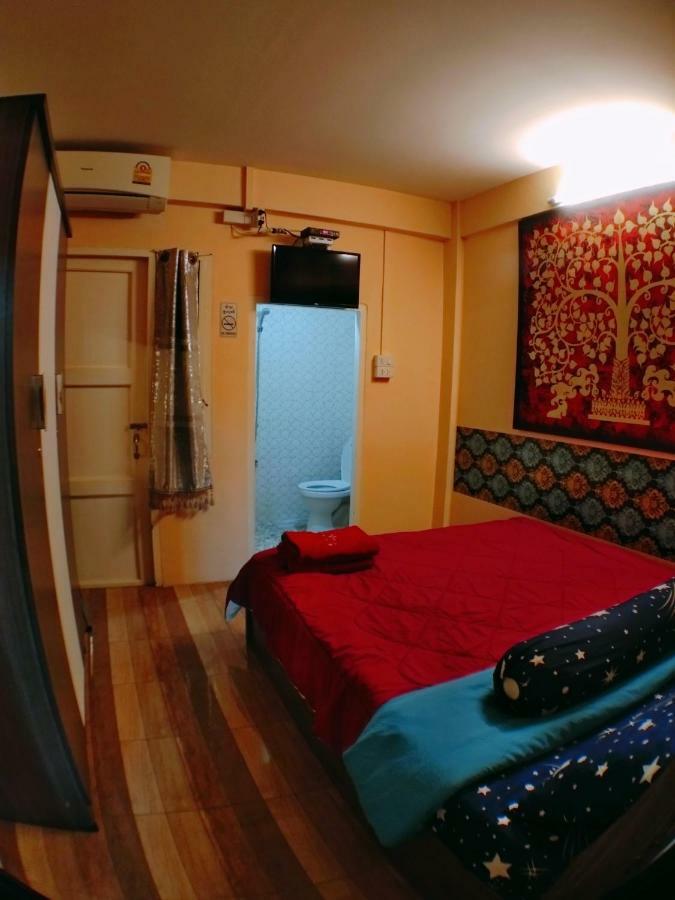 Suansin Art Garden Aparthotel Ban Lat Krachaeng Bagian luar foto